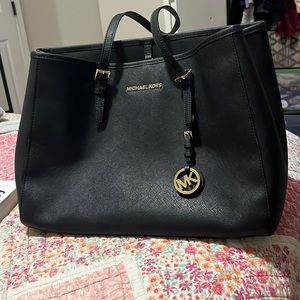 michael kors pocketbook